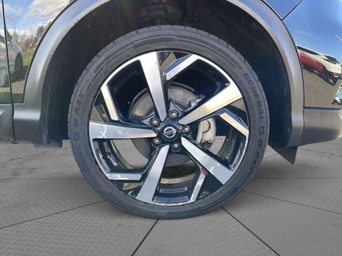 Used 2022 Nissan Rogue Sport SL w/ Premium Package image 23