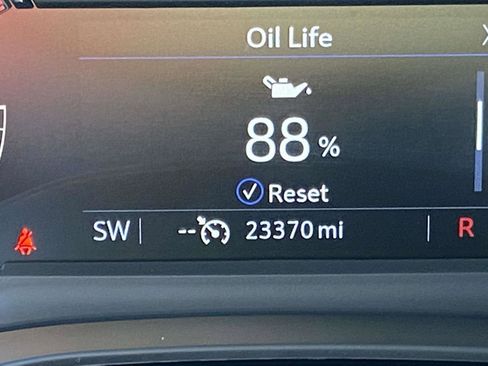 Used 2025 Cadillac XT5 Premium Luxury image 22