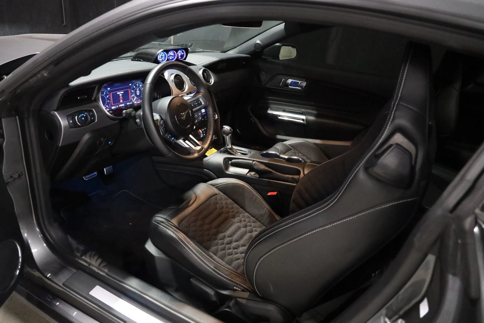 Used 2023 Ford Mustang GT Premium w/ Equipment Group 401A RWD image 39