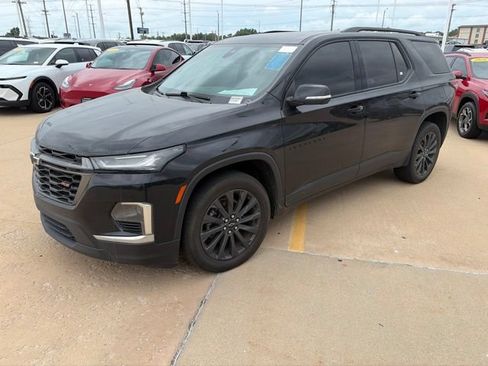 Used 2023 Chevrolet Traverse RS FWD image 5