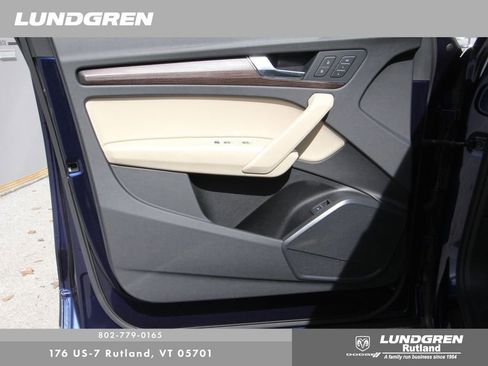 Used 2023 Audi Q5 2.0T Premium w/ Convenience Package image 13