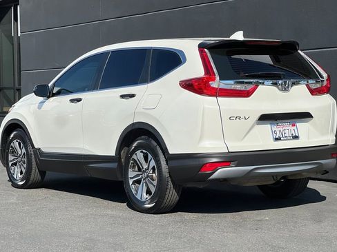 Used 2018 Honda CR-V LX image 8