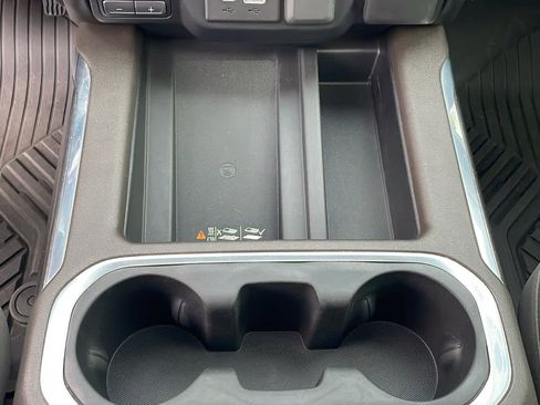 Used 2020 Chevrolet Silverado 2500 LTZ w/ LTZ Premium Package image 18