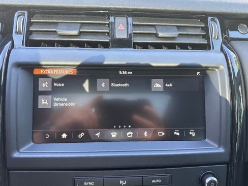 Used 2019 Land Rover Discovery SE AWD/4WD image 32