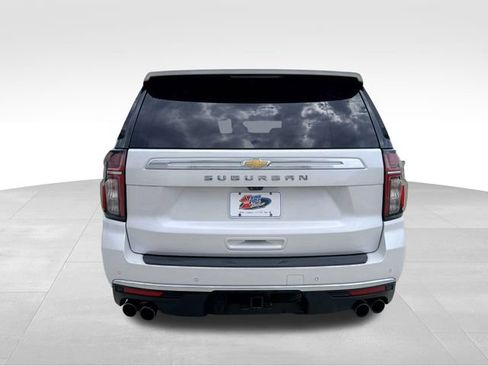 Certified 2022 Chevrolet Suburban High Country AWD/4WD image 4