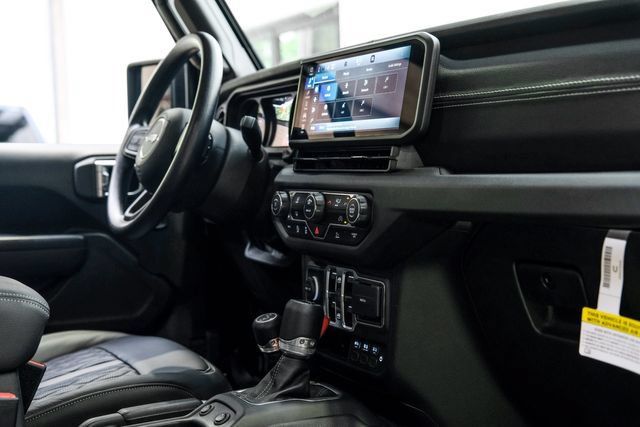 Used 2025 Jeep Gladiator Sport AWD/4WD image 61