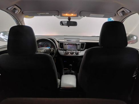 Used 2015 Toyota RAV4 LE FWD image 10
