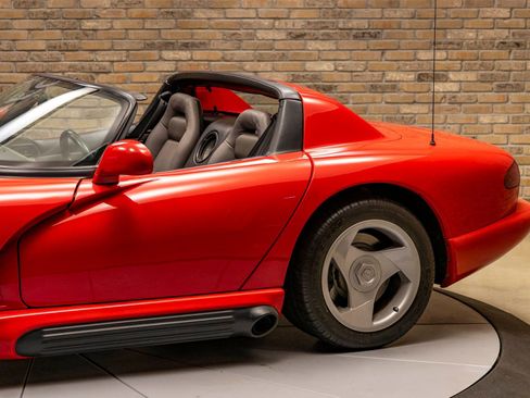 Used 1992 Dodge Viper RT/10 image 10