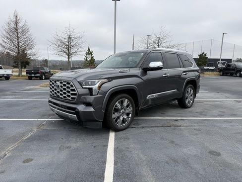 Used 2024 Toyota Sequoia Capstone image 3