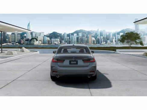 Used 2025 BMW 330i xDrive Sedan w/ Premium Package image 77