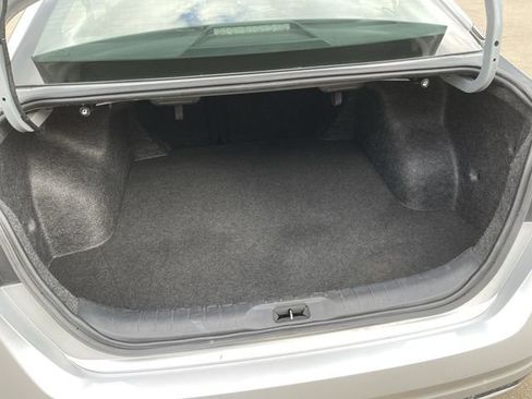 Used 2024 Nissan Altima 2.5 SV image 22