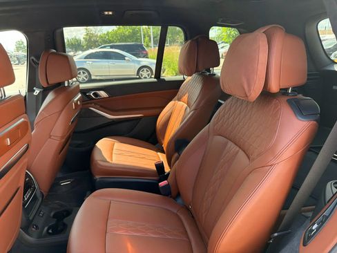 Used 2024 BMW X7 xDrive40i w/ Executive Package AWD/4WD image 11
