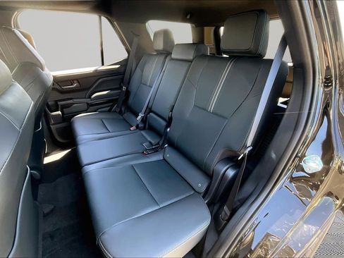 New 2026 Toyota 4Runner Limited AWD/4WD image 18