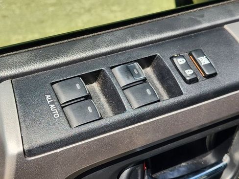 Used 2018 Toyota 4Runner SR5 Premium RWD image 23