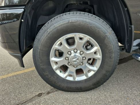 Used 2024 RAM 2500 Laramie image 34