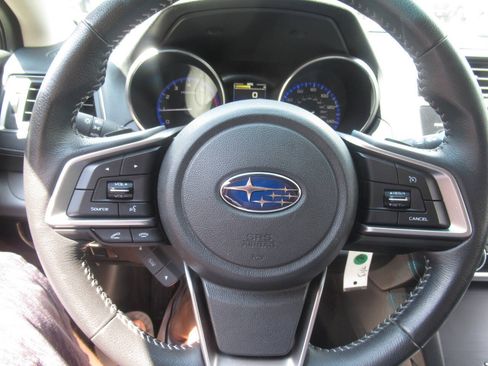 Used 2018 Subaru Outback 2.5i Premium AWD/4WD image 22