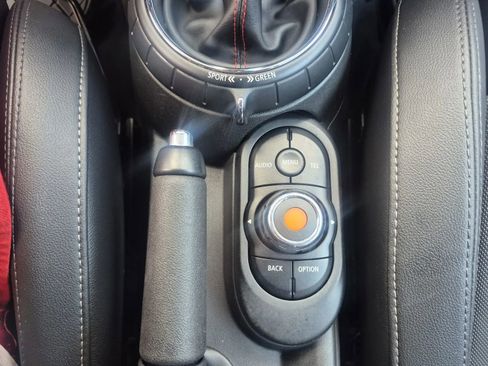 Used 2015 MINI Cooper S FWD image 18
