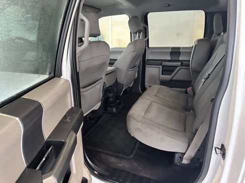 Used 2016 Ford F150 XLT w/ Trailer Tow Package image 13