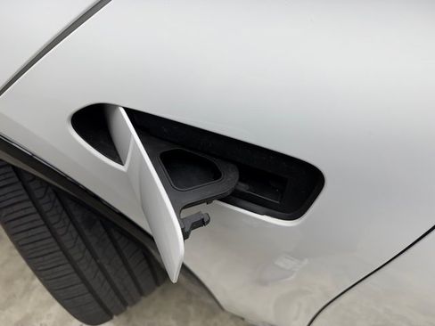 Certified 2023 Mercedes-Benz EQS 580 4MATIC SUV image 27