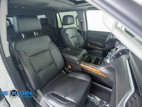 Used 2020 Chevrolet Tahoe Premier AWD/4WD image 44