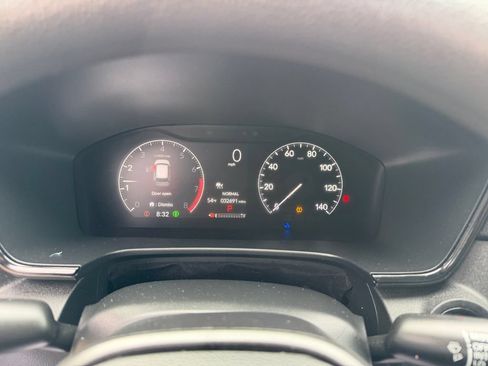 Used 2023 Honda CR-V LX image 16