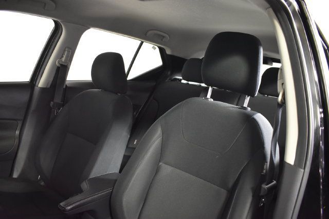 Used 2024 Nissan Kicks S FWD image 10
