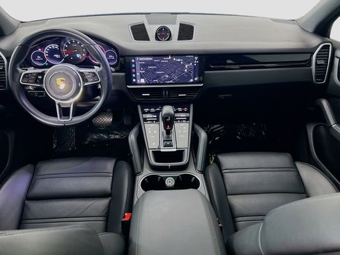Used 2023 Porsche Cayenne Platinum Edition AWD/4WD image 25