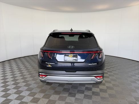 Used 2025 Hyundai Tucson Limited AWD/4WD image 9