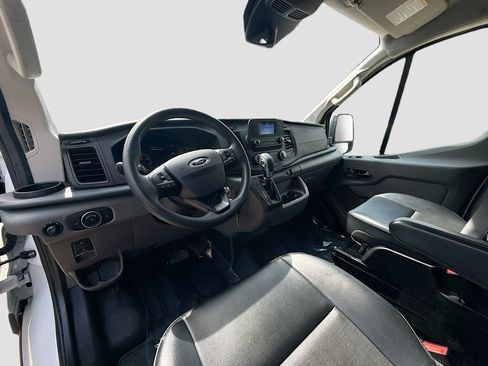Used 2023 Ford Transit 250 Low Roof RWD image 9