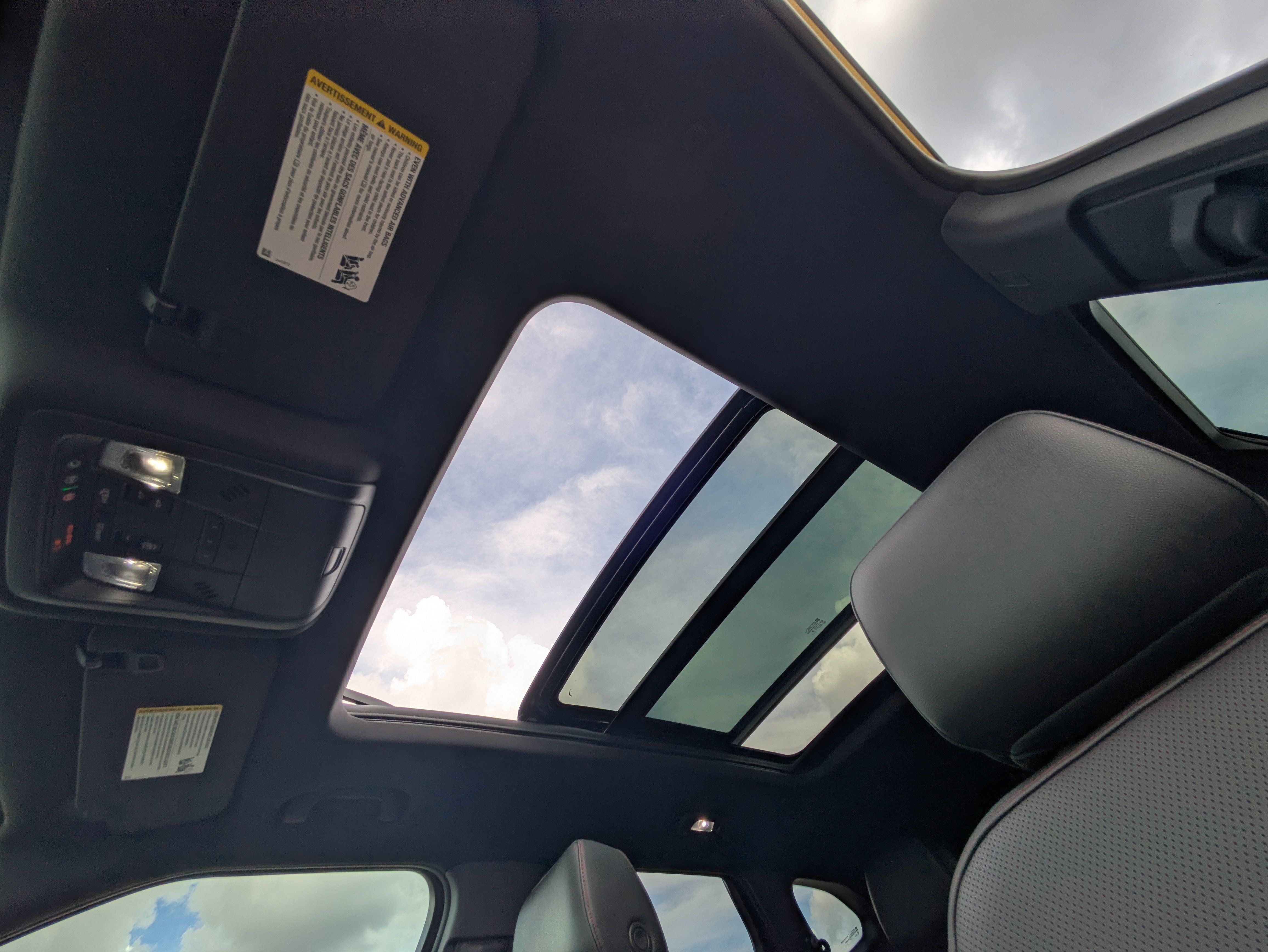 Used 2022 Chevrolet Blazer RS w/ Enhanced Convenience Package FWD image 37