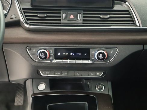 Used 2023 Audi Q5 2.0T Premium w/ Convenience Package image 20