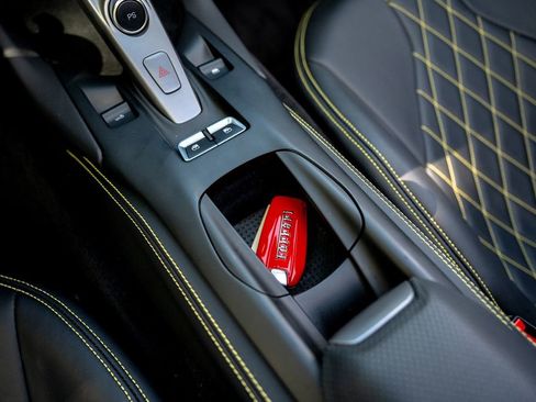 Used 2022 Ferrari 812 GTS RWD image 99