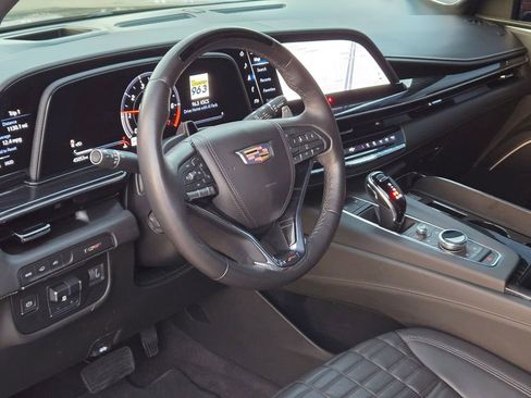 Used 2023 Cadillac Escalade V image 10
