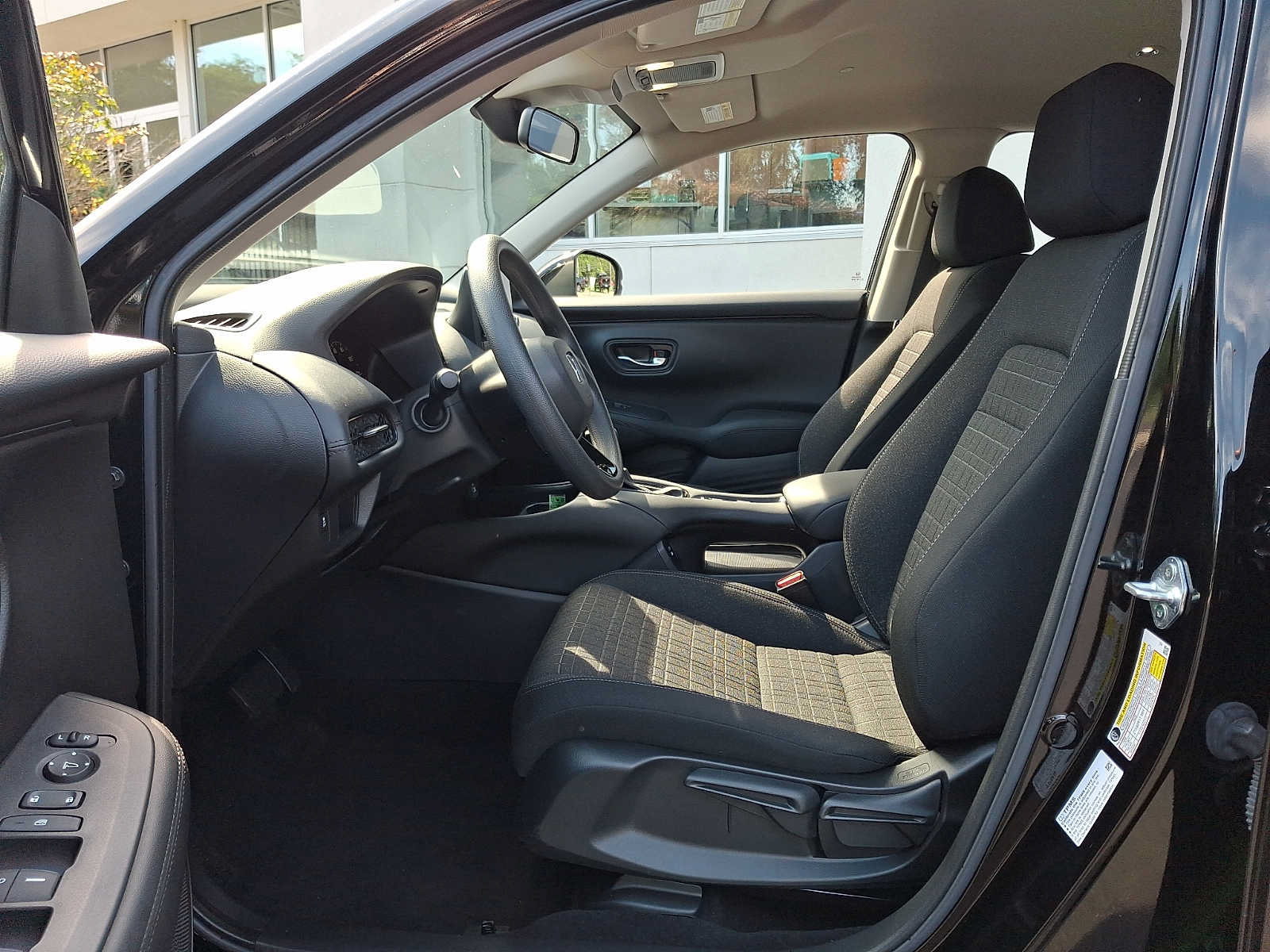 Certified 2024 Honda HR-V LX image 13