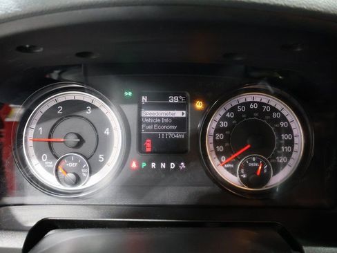 Used 2018 RAM 2500 Tradesman w/ Chrome Appearance Group image 39