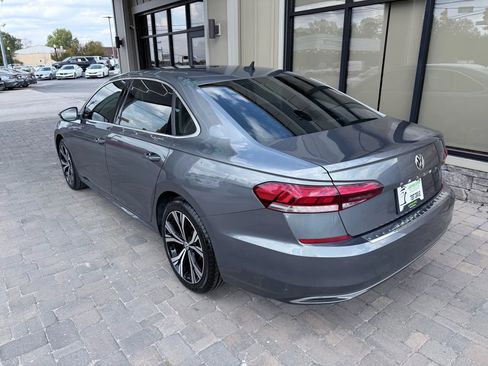 Used 2021 Volkswagen Passat 2.0T SE image 53