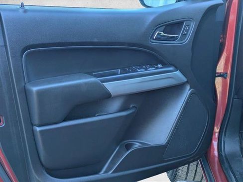 Used 2016 Chevrolet Colorado LT w/ Luxury Package, Chrome AWD/4WD image 11