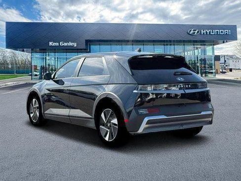 New 2025 Hyundai Ioniq 5 SE RWD image 5