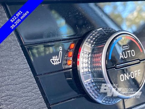 Used 2023 Mitsubishi Outlander SE image 26