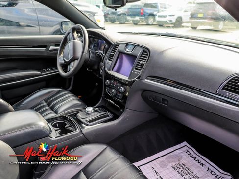 Used 2023 Chrysler 300 S image 3