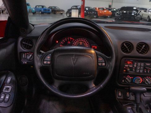 Used 2001 Pontiac Firebird Trans Am RWD image 11