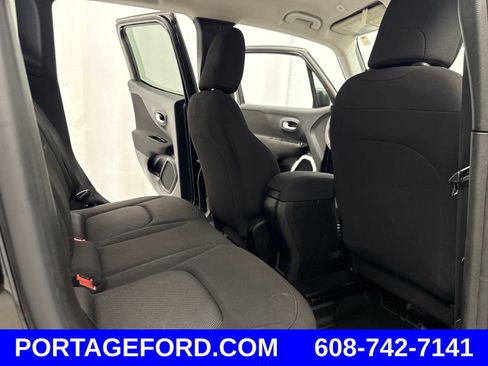 Used 2021 Jeep Renegade Sport w/ Sport Appearance Group AWD/4WD image 28