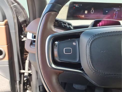 Used 2025 Lincoln Navigator Reserve AWD/4WD image 29