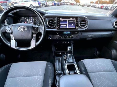 Certified 2023 Toyota Tacoma TRD Off-Road image 15