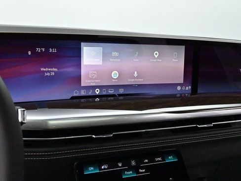 Certified 2026 Cadillac Escalade ESV Platinum Sport w/ LPO, ONYX Package AWD/4WD image 18