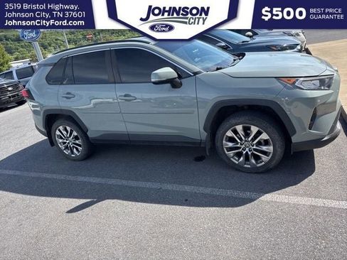 Used 2021 Toyota RAV4 XLE Premium AWD/4WD image 11