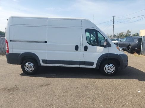 Used 2014 RAM ProMaster 2500 FWD image 16