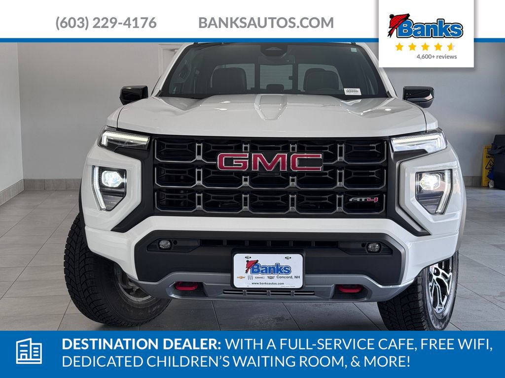 Certified 2024 GMC Canyon AT4 w/ AT4 Premium Package AWD/4WD image 3