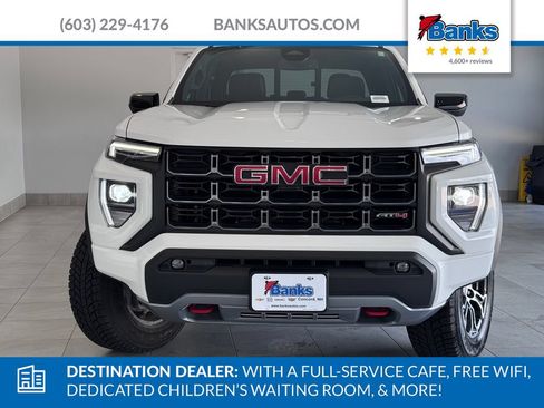 Certified 2024 GMC Canyon AT4 w/ AT4 Premium Package AWD/4WD image 3