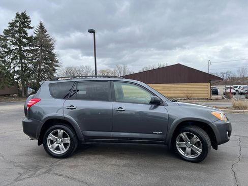Used 2010 Toyota RAV4 Sport image 8